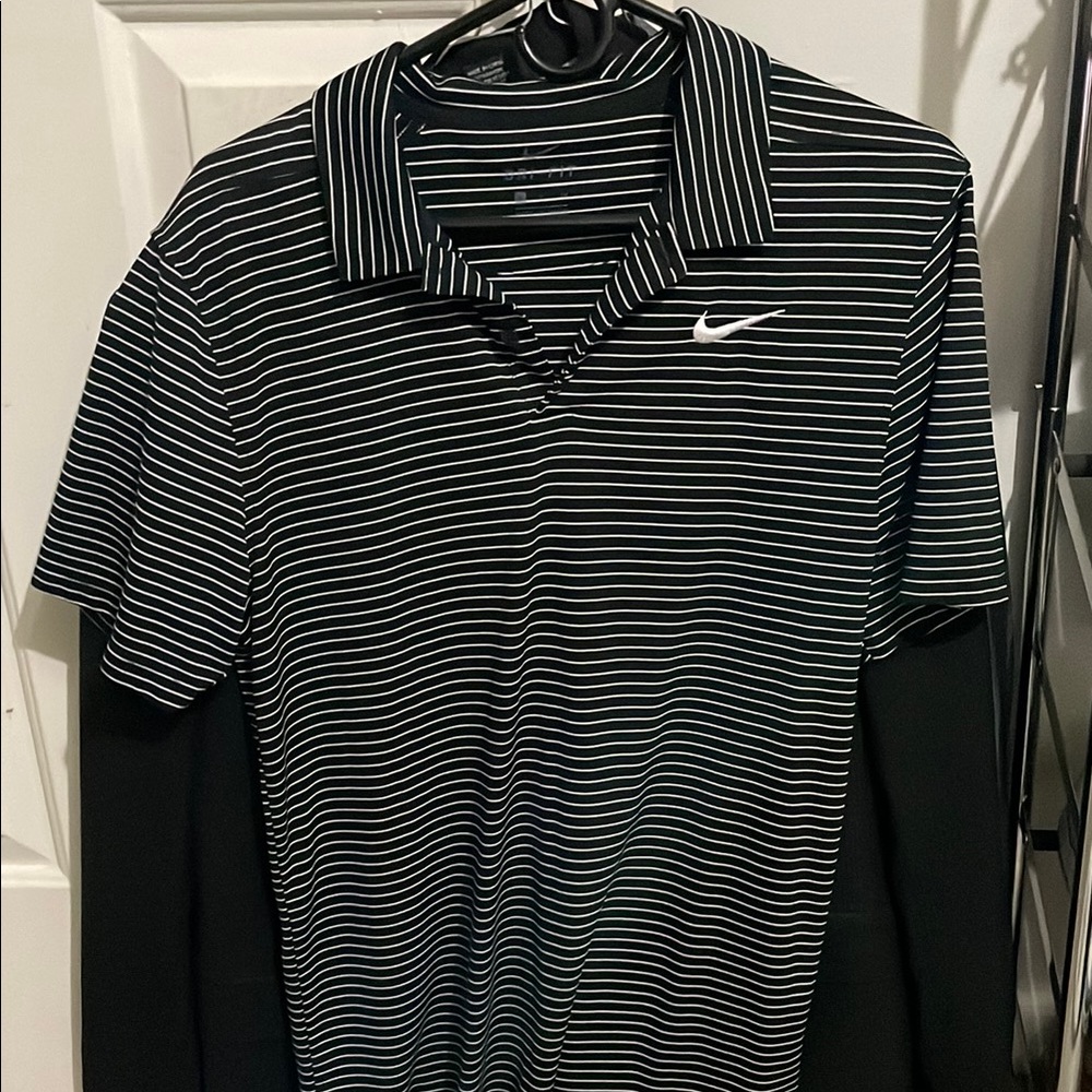 Nike Men's Black Striped Polo Shirt